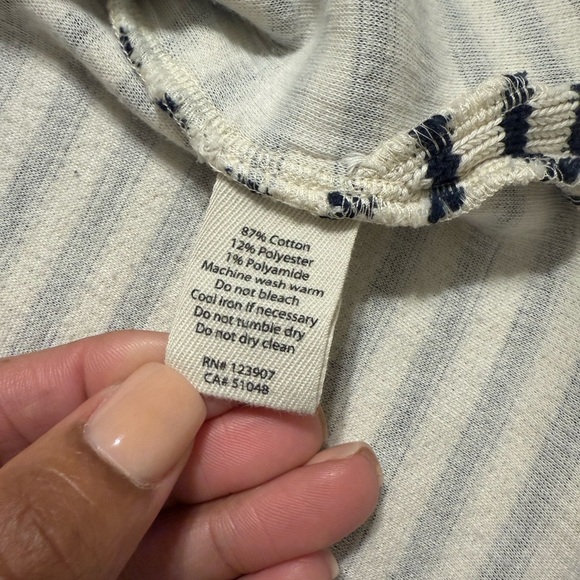 Sperry Pullover Sweater Size Medium (#231) - Picture 7 of 10